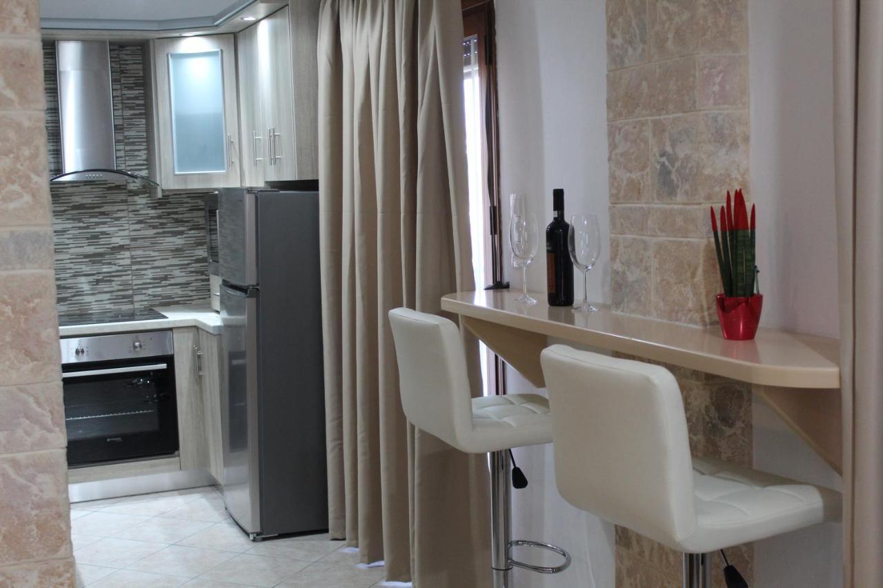 Vakis Apartments 5 Romanó Kültér fotó
